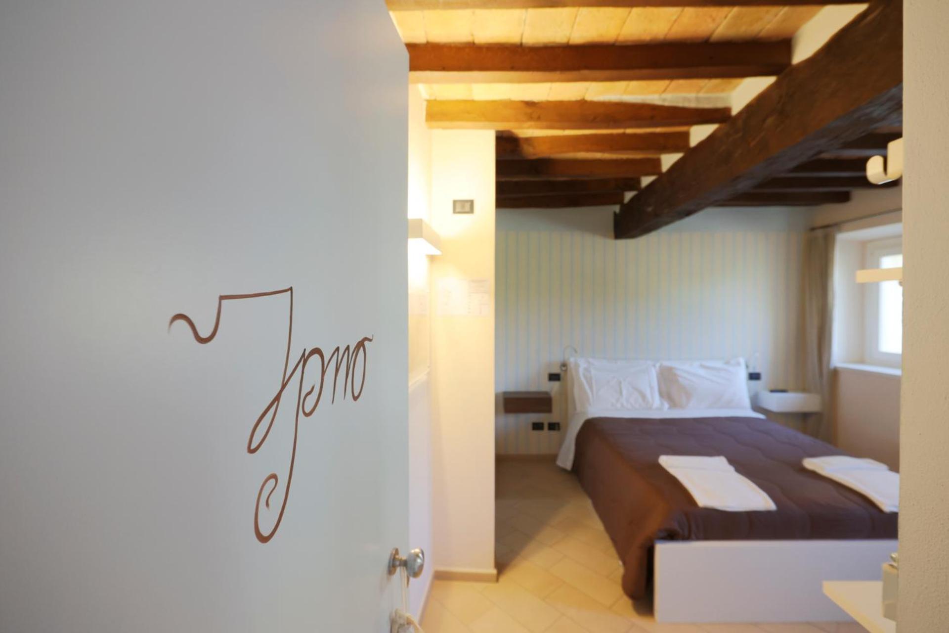 Emilio'S Rooms Кастельветро-ді-Модена Екстер'єр фото