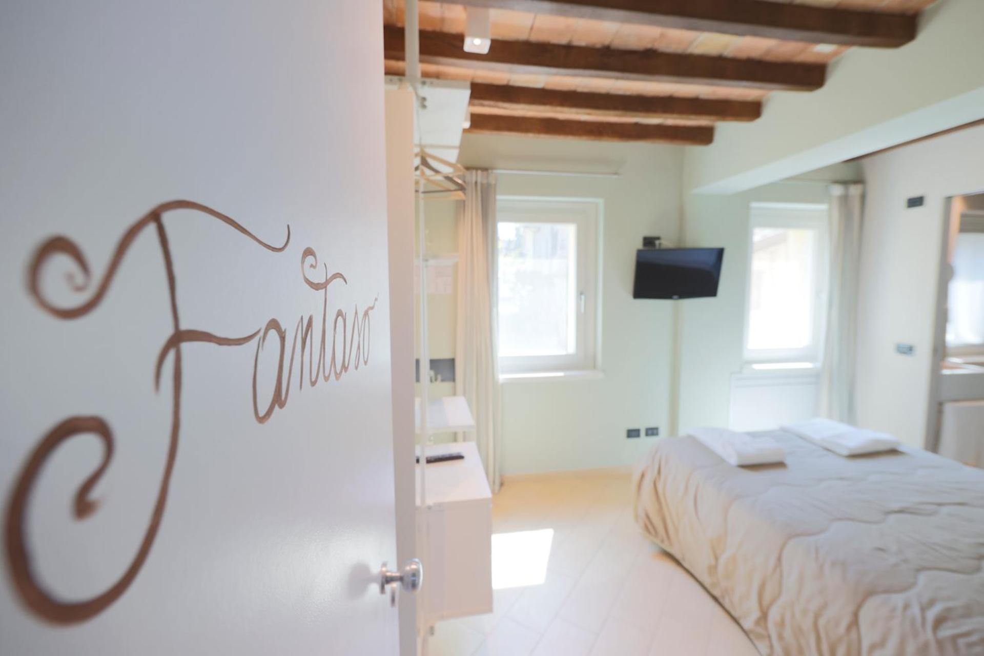 Emilio'S Rooms Кастельветро-ді-Модена Екстер'єр фото